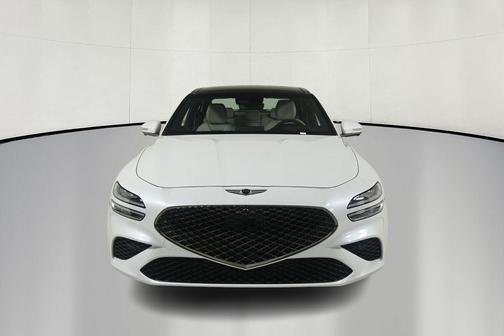 Uyuni White 2025 Genesis G70 3.3T AWD Sport Advanced