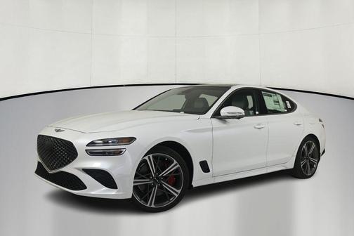 Uyuni White 2025 Genesis G70 3.3T AWD Sport Advanced