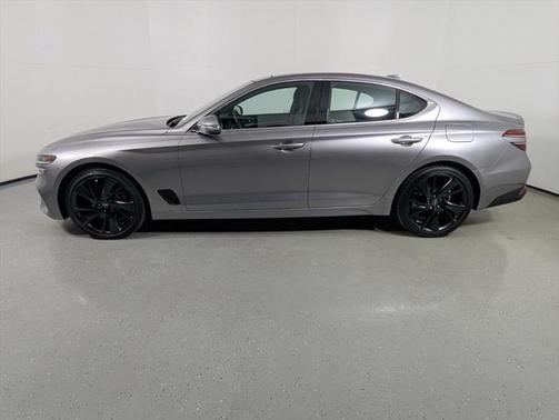 2023 Genesis G70 2.0T RWD