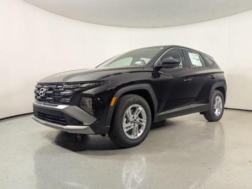 Phantom Black 2026 Hyundai TUCSON SE
