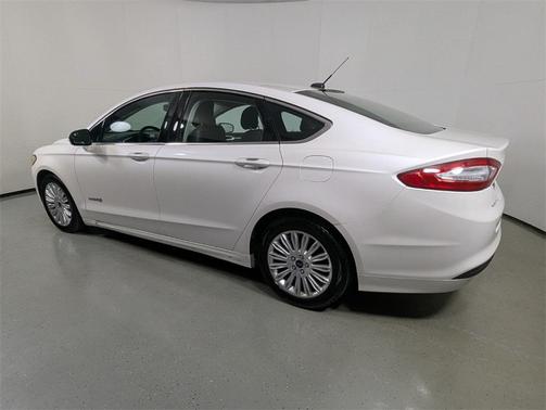 2014 Ford Fusion Hybrid SE