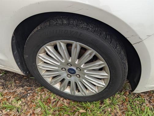 2014 Ford Fusion Hybrid SE