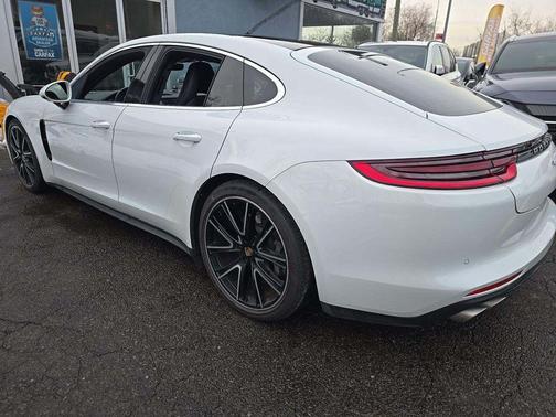 2020 Porsche Panamera 4S