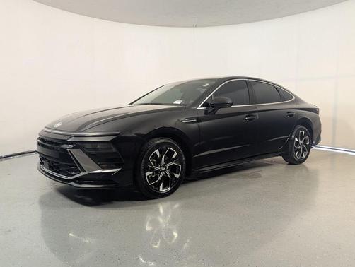 Onyx Black 2024 Hyundai SONATA SEL