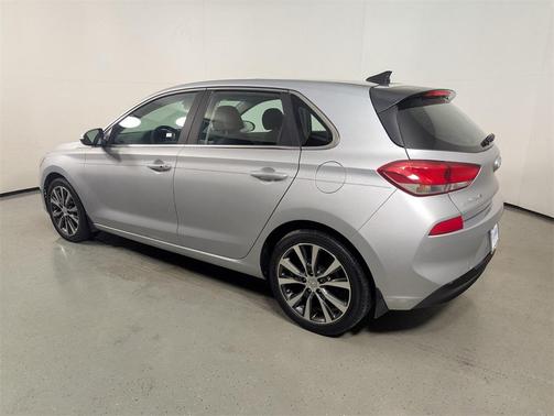 2020 Hyundai Elantra GT Base