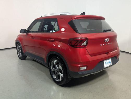 Scarlet Red Pearl 2022 Hyundai VENUE Limited