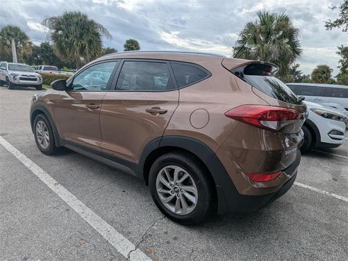 2016 Hyundai TUCSON SE