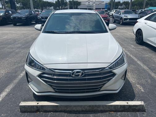 Quartz White Pearl 2019 Hyundai ELANTRA SEL
