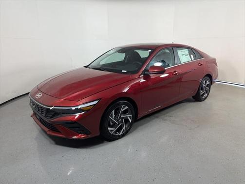2025 Hyundai ELANTRA SEL