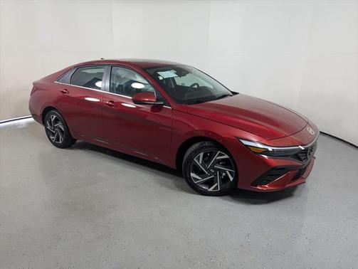 2025 Hyundai ELANTRA SEL