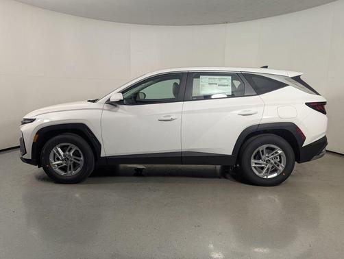 Serenity White Pearl 2026 Hyundai TUCSON SE