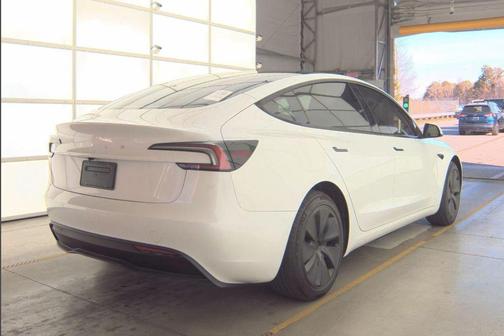 2025 Tesla Model 3 Long Range