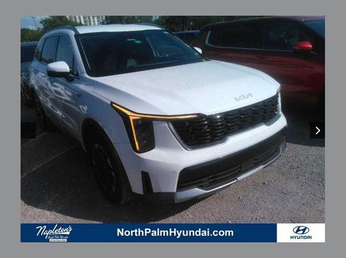 Glacial White Pearl 2024 Kia Sorento S
