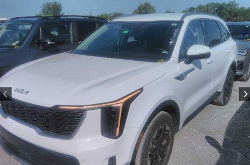 Glacial White Pearl 2024 Kia Sorento S