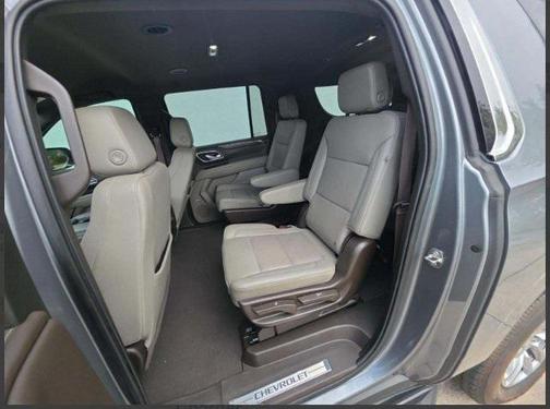 2022 Chevrolet Suburban LT