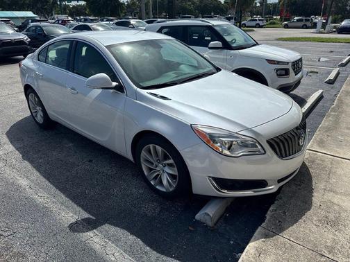 White Frost Tricoat 2016 Buick Regal Turbo