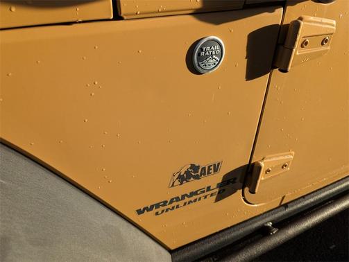 2013 Jeep Wrangler Unlimited Sahara