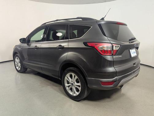 Magnetic Metallic 2018 Ford Escape SE