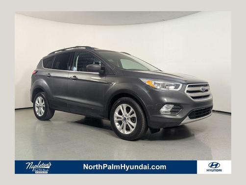 Magnetic Metallic 2018 Ford Escape SE