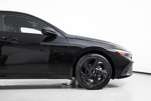 Abyss Black 2026 Hyundai ELANTRA Sport