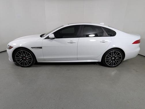 2016 Jaguar XF 35t R-Sport