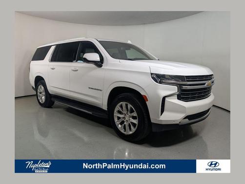 Summit White 2022 Chevrolet Suburban LT