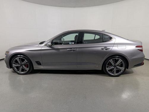 2024 Genesis G70 2.5T RWD