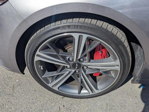 2024 Genesis G70 2.5T RWD