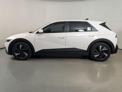 Atlas White Matte 2026 Hyundai IONIQ 5 SEL