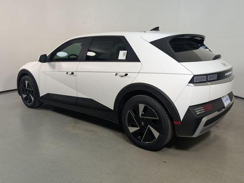 Atlas White Matte 2026 Hyundai IONIQ 5 SEL