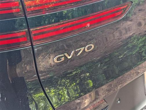 2025 Genesis GV70 2.5T AWD