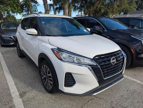 2023 Nissan Kicks SV