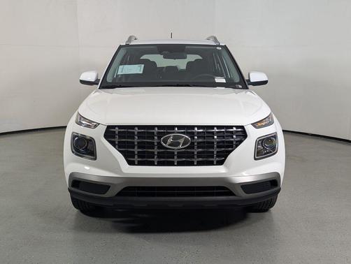 Lunar White 2026 Hyundai VENUE SEL