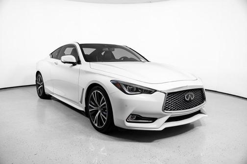 Pure White 2022 INFINITI Q60 LUXE