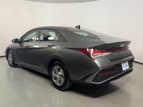 Amazon Gray 2025 Hyundai ELANTRA SE