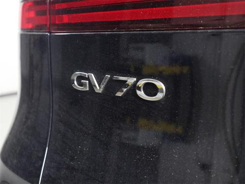 2024 Genesis GV70 2.5T AWD