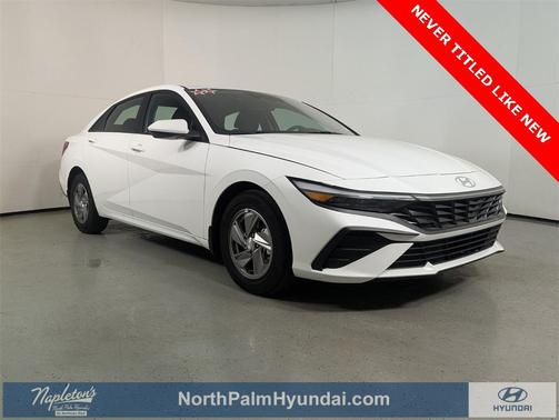 2025 Hyundai ELANTRA SE