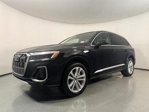 2025 Audi Q7 55 Premium Plus