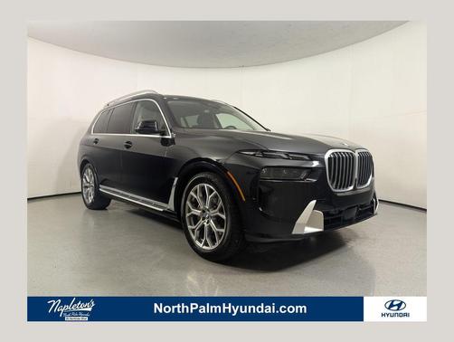 Black Sapphire Metallic 2024 BMW X7 xDrive40i
