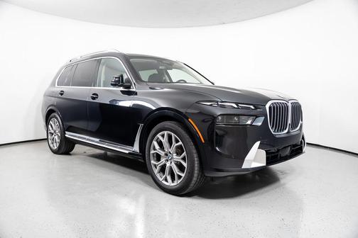 Black Sapphire Metallic 2024 BMW X7 xDrive40i