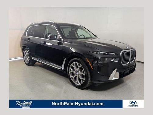 Black Sapphire Metallic 2024 BMW X7 xDrive40i