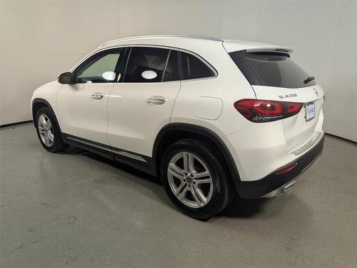 2021 Mercedes-Benz GLA 250 Base 4MATIC