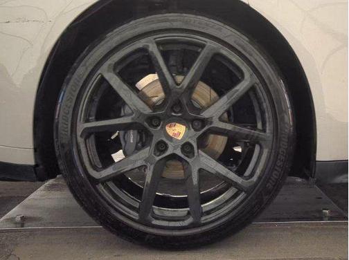 2024 Porsche Panamera 4