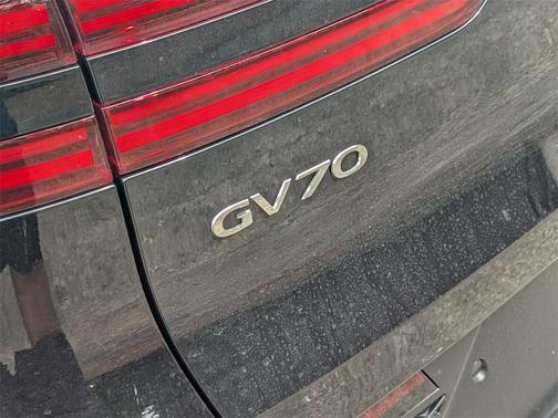 2025 Genesis GV70 2.5T AWD