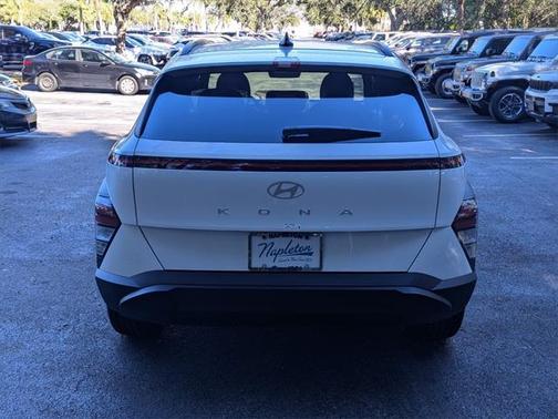 2025 Hyundai KONA SEL Convenience