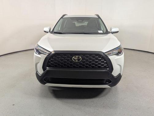 Wind Chill Pearl 2024 Toyota Corolla Cross LE