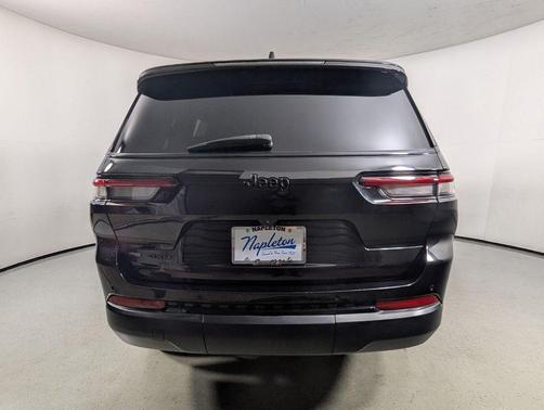 2022 Jeep Grand Cherokee L Altitude