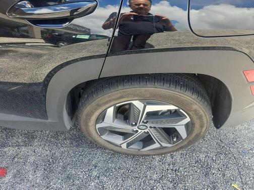 Phantom Black 2023 Hyundai TUCSON Limited