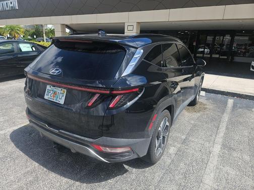 Phantom Black 2023 Hyundai TUCSON Limited
