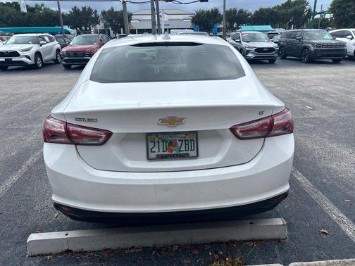 Summit White 2021 Chevrolet Malibu FWD LT